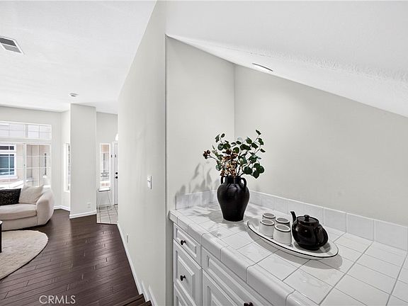 5th image of 2825 Plaza Del Amo Unit 102