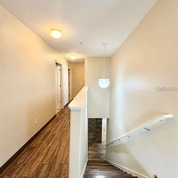 1122 Priory Cir — Photo 14