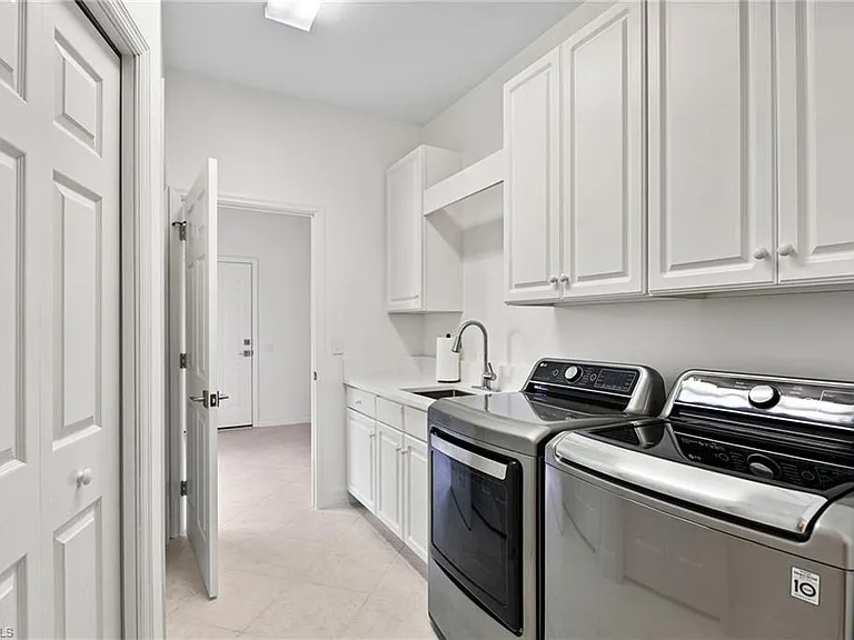 1624 Manchester Ct — Photo 24