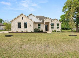 372 Raptor Beak Way, Cedar Creek, TX 78612