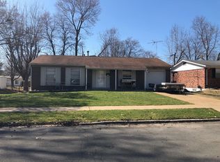 270 Patterson Ln, Florissant, MO 63031