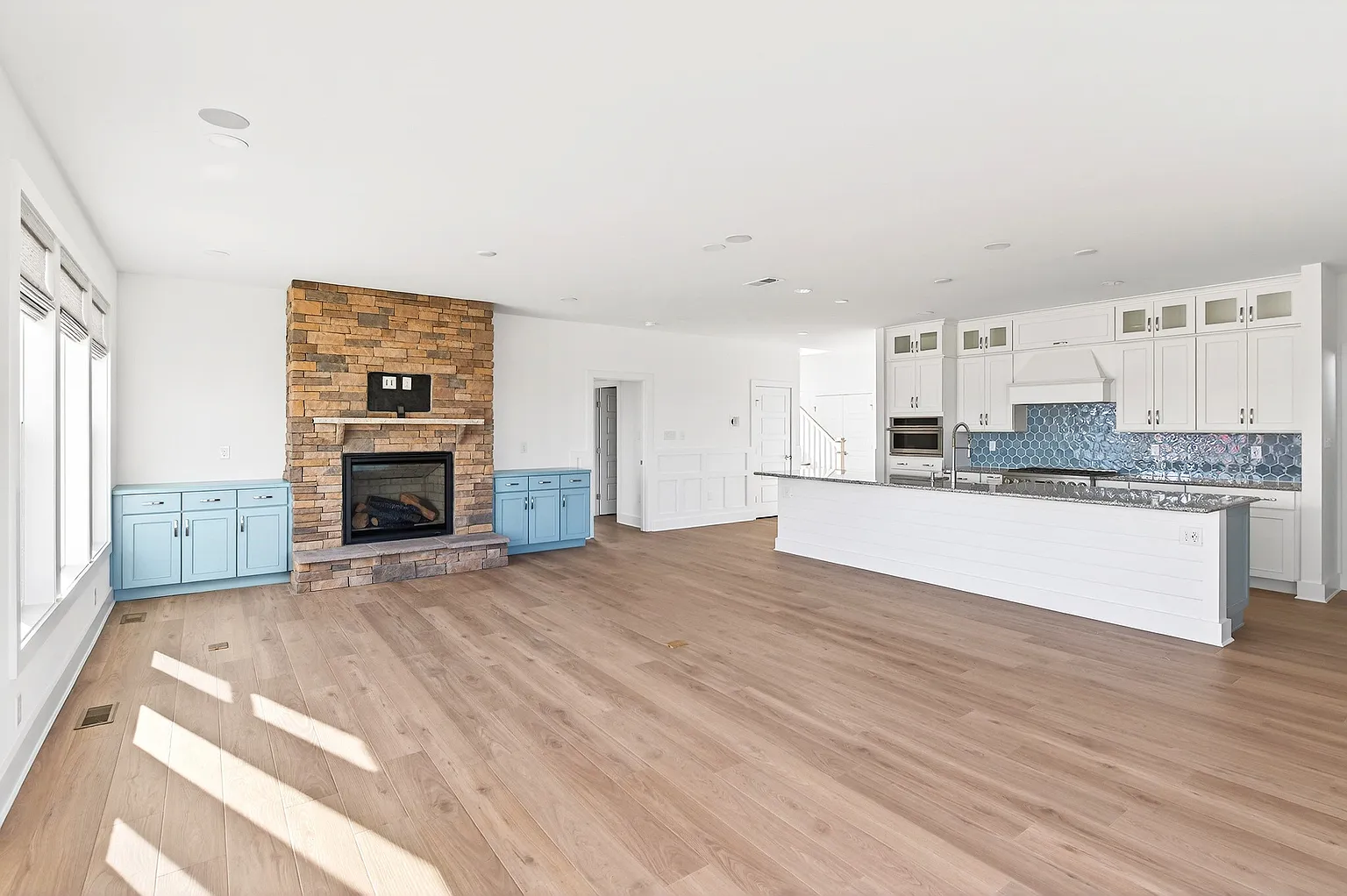Astoria Plan, Lightship Cove photo 1