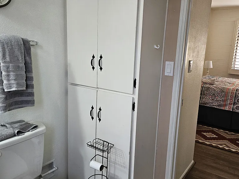 387 S Paseo Quinta #C — Photo 13