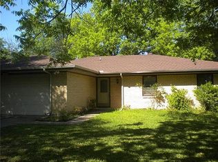 220 Town North Dr, Terrell, TX 75160