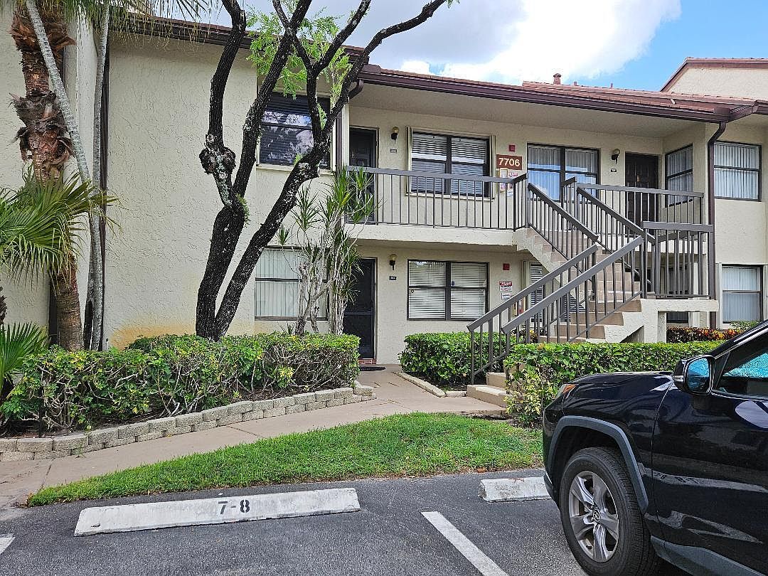 7706 Tahiti Lane #103