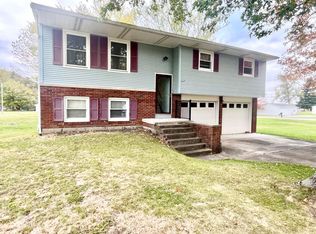 1295 Quarry Rd SE, Lancaster, OH 43130