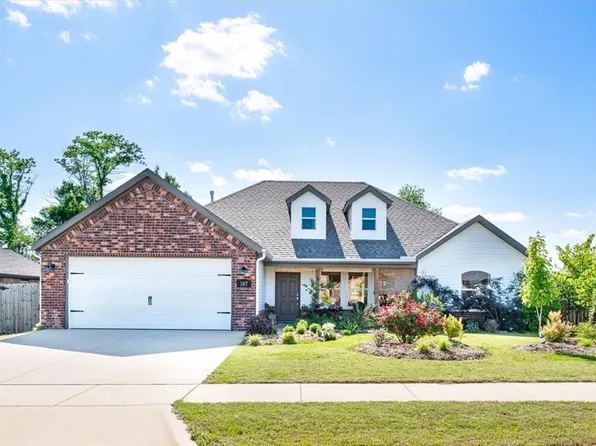 307 N Tacoma St, Farmington, AR 72730