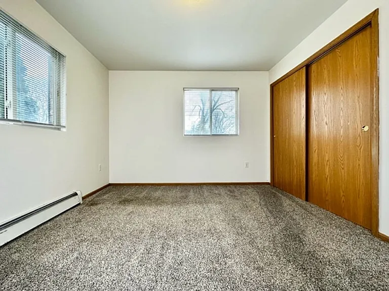 225 Fort Howard Ave — Photo 16