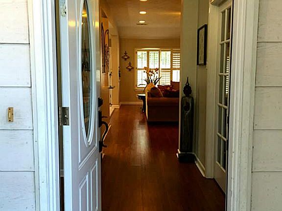 5th image of 18526 Dennington Dr