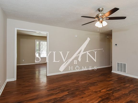 019-photo-living-room-11876225_09302022