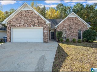 218 King Arthur Pl, Pelham, AL 35007