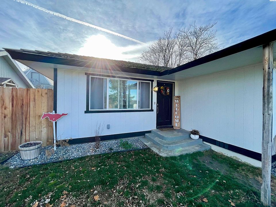 1827 Benson Ave, Prosser, WA 99350 Zillow