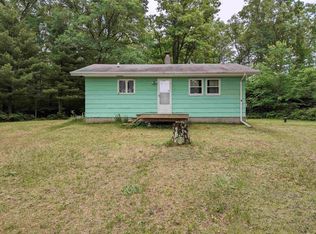 6010 Deer Hill Rd, Gillett, WI 54124