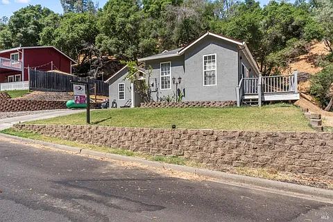 5th image of 1017 Arroyo Lindo Ct