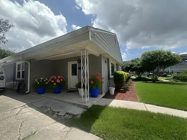 609 Melody Dr — Photo 9