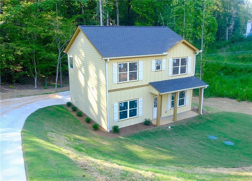 3 bed, 2.5 bath, 1653 sqft, $2,300 — Photo 2