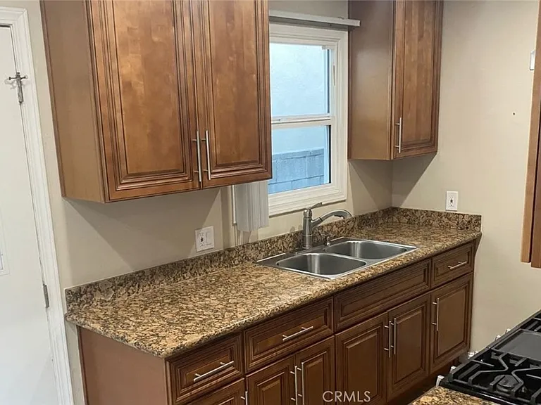 545 E Palmer Ave #C — Photo 7