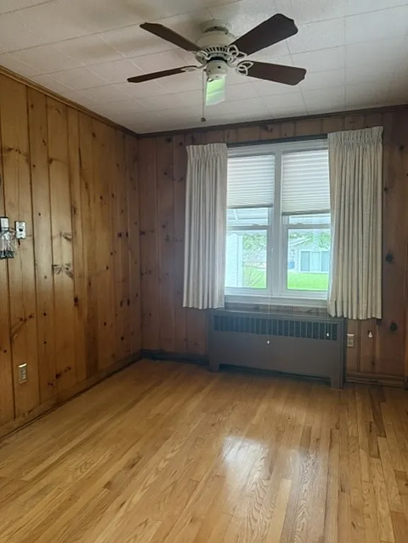 4 bed, 2.0 bath, 1375 sqft, $2,600 — Photo 4