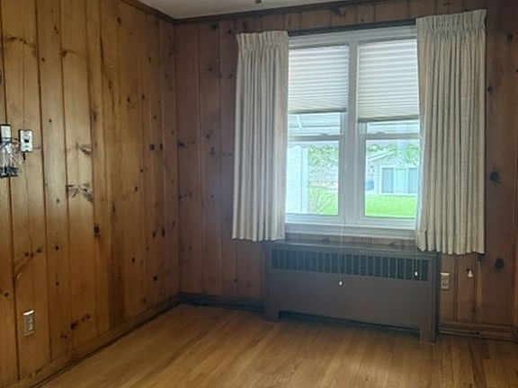 4th image of 821 Kenyon Ln