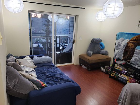 5th image of 12329 Roosevelt Way NE #C402
