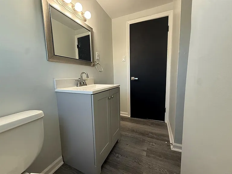 95 Burke St #2 — Photo 6