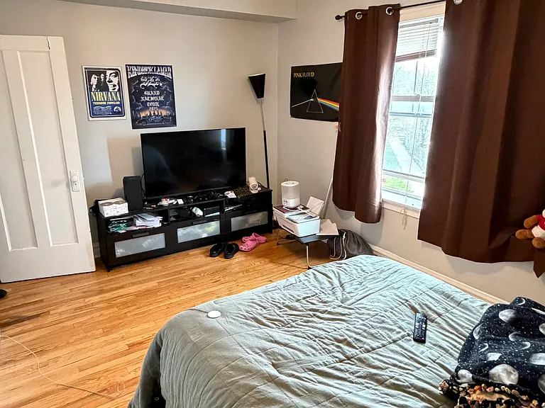 3076 N Elston Ave #1 — Photo 6