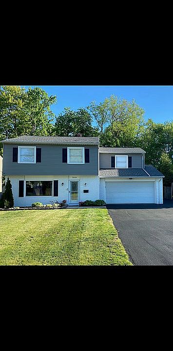 1st image of 7559 Pinehurst Dr