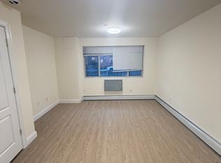 14135 Pershing Cres APT 1, Jamaica, NY 11435