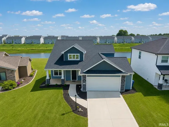 972 Mayrock Dr, Fort Wayne, IN 46818