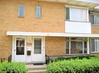 4714 Main St #C, Skokie, IL 60076