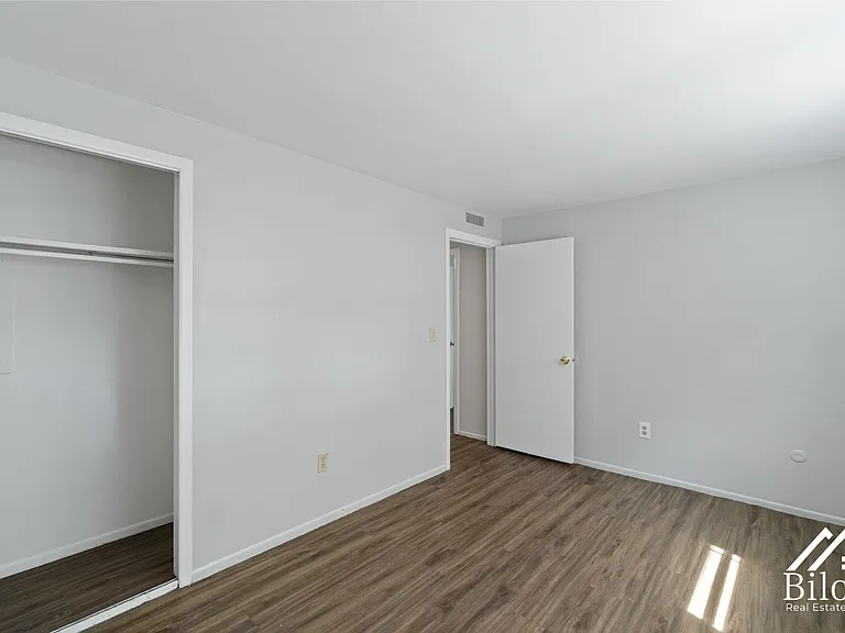 Prospect Street Apartments — Photo 88