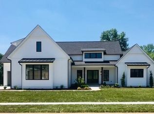 260 Essen Ct, Ballwin, MO 63021