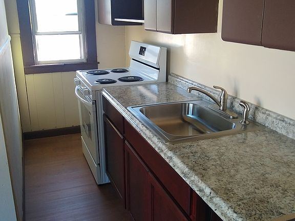 5th image of 7 Farnsworth St #7
