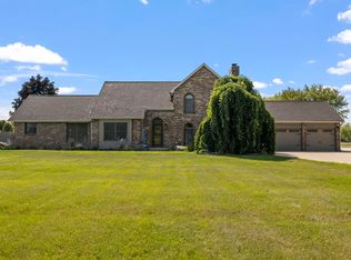 26460 S Mc Kinley Woods Rd, Channahon, IL 60410