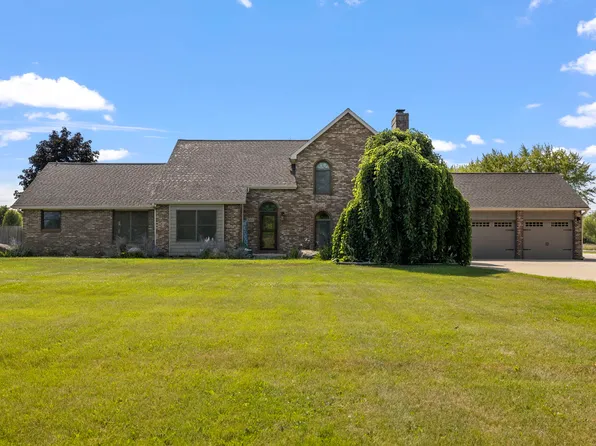 26460 S Mc Kinley Woods Rd, Channahon, IL 60410