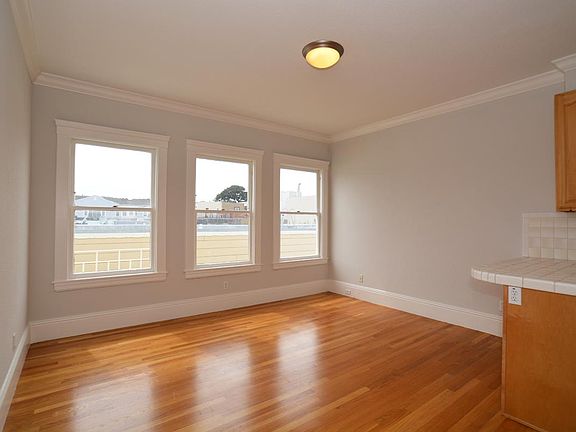 4th image of 5700 California St APT 10
