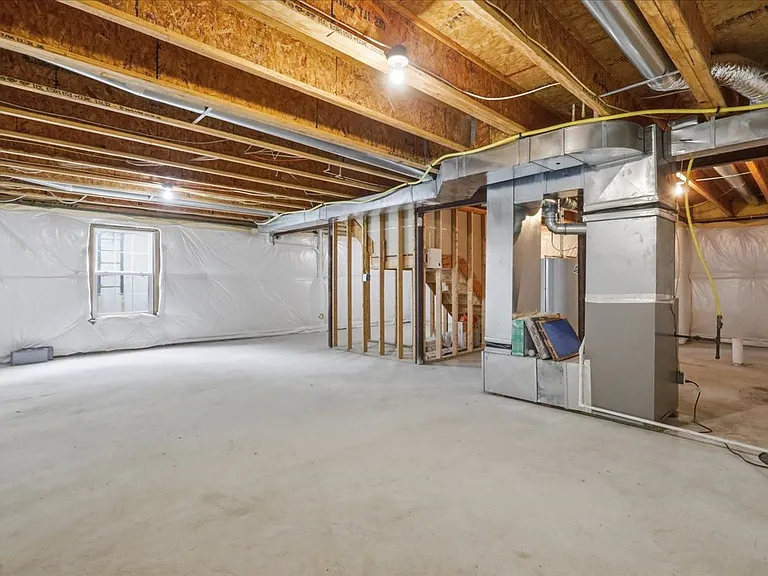 341 Bullskin St — Photo 33