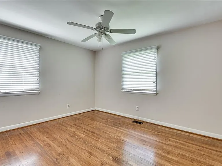 1424 Hosea L Williams Dr NE — Photo 19