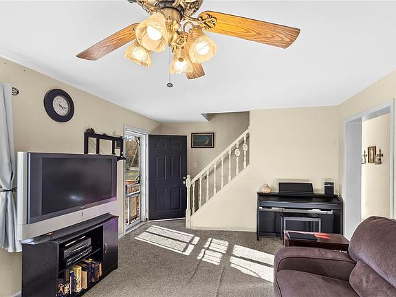 2nd image of 283 Brittany Dr