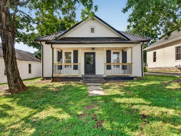 1220 W Walnut St, Danville, KY 40422