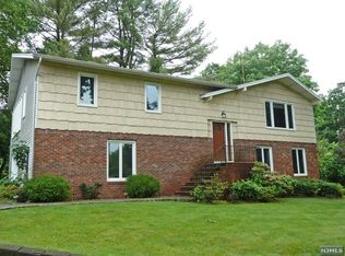 765 Closter Dock Rd, Closter, NJ 07624