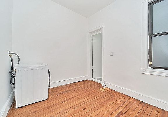 5th image of 430 E 66th St #1