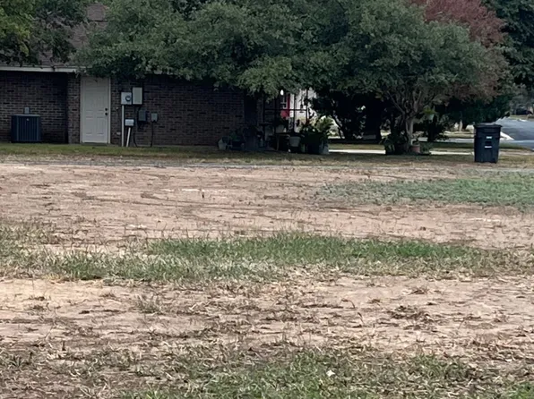 702 34th Street LOT 5, Hondo, TX 78861