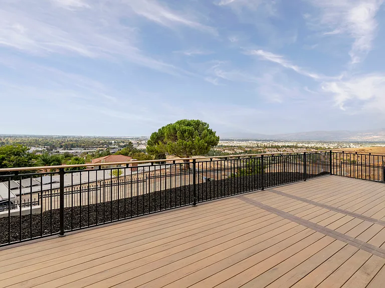 2661 Carol Dr — Photo 27