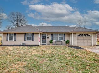 1803 SW 2nd St, Lees Summit, MO 64081