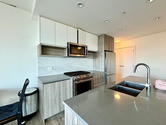 3rd image of 8940 University Cres #400