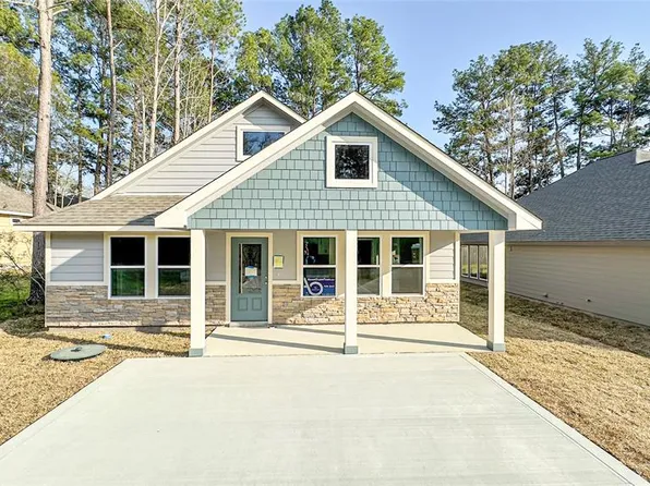 19 Firewood Rd, Huntsville, TX 77340