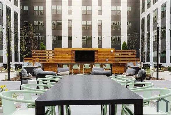 1 bed, 721 sqft, $1,002 — Photo 3