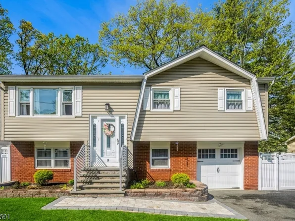 10 Tulsa Trl, Hopatcong Boro, NJ 07843