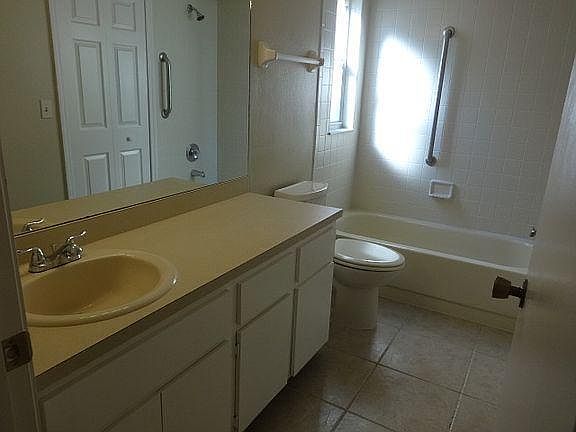 1st image of 13671 Laraway Dr
